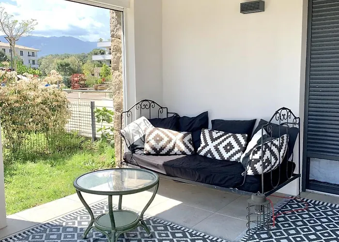 Domaine D'arca - Eluard 04 - 6 Pers *